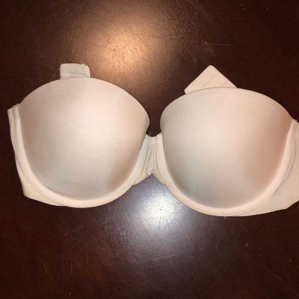 Strapless bra